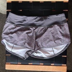Lululemon speed up short. 2.5” inseam. Size 6.
